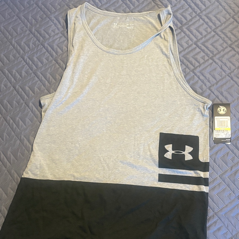 Under Armour Two-Tone Gray and Black Tank